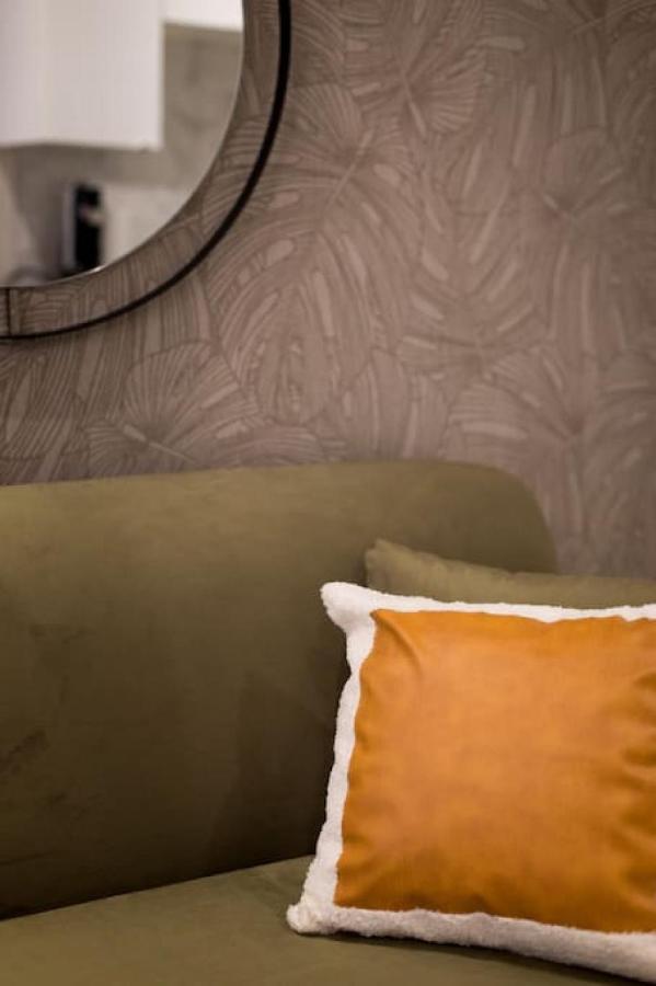 Palms Little Italy Studio With Full Bathroom By Denstays モントリオール エクステリア 写真